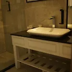 Ween Hotel