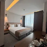 Hotel Ween
