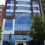Ween Hotel