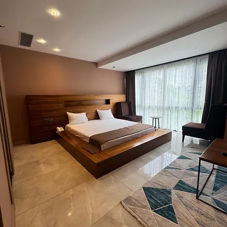 Hotel Ween 3*