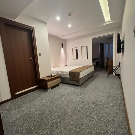 Hotel Ween