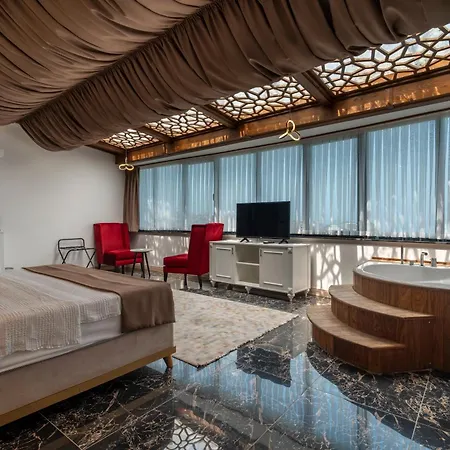 Hotel Ween 3*